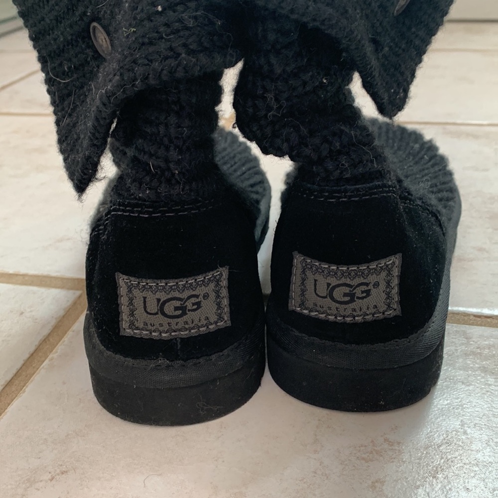 Black woven Ugg boots - Picture 2 of 6